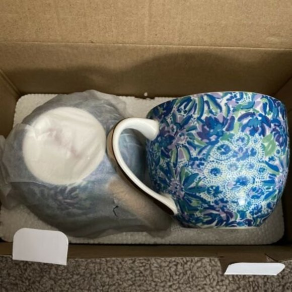 Lilly Pulitzer Ceramic Mugs Set of 2, Ceramic Coffee Tea Hot Beverage Cups, Blue - Picture 1 of 5